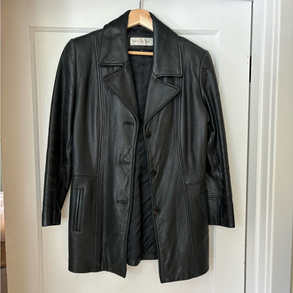Leather blazer. Just like the Veja leather blazer.